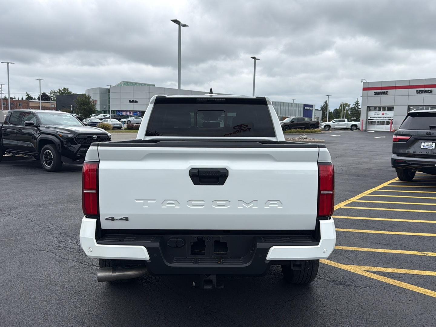 Used 2024 Ice Cap Toyota SR5 image 4
