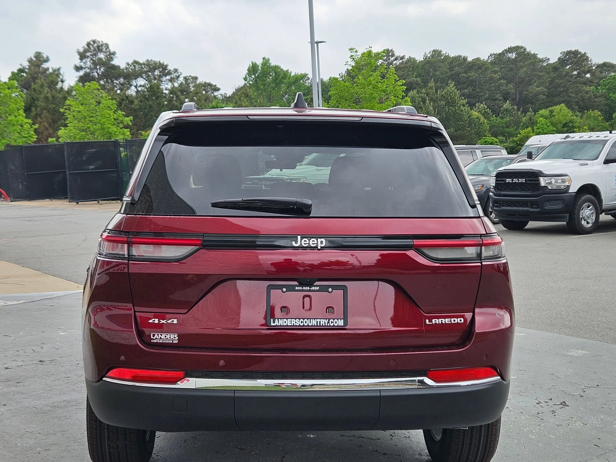 2026 Jeep Grand Cherokee Laredo - Photo 6