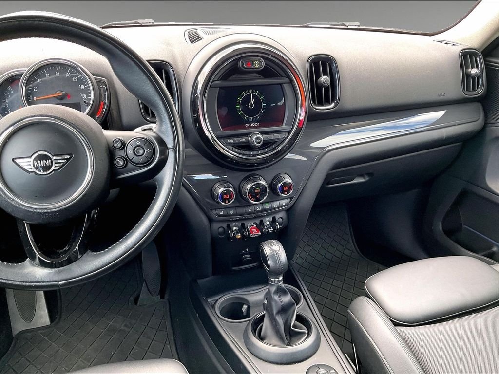 Used 2019 Midnight Black Metallic MINI  image 18