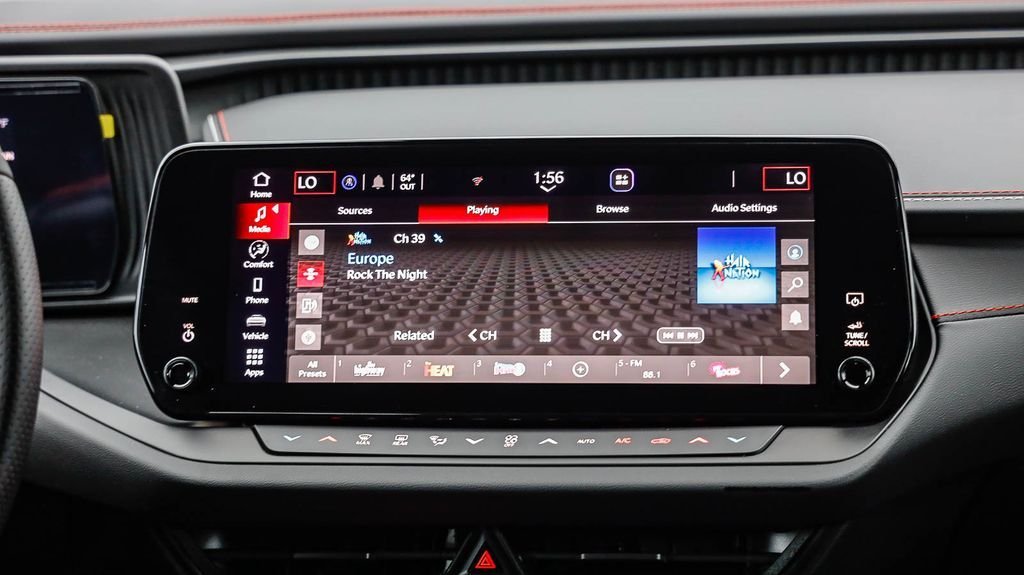 New 2026 Diamond Black Dodge R/T image 17