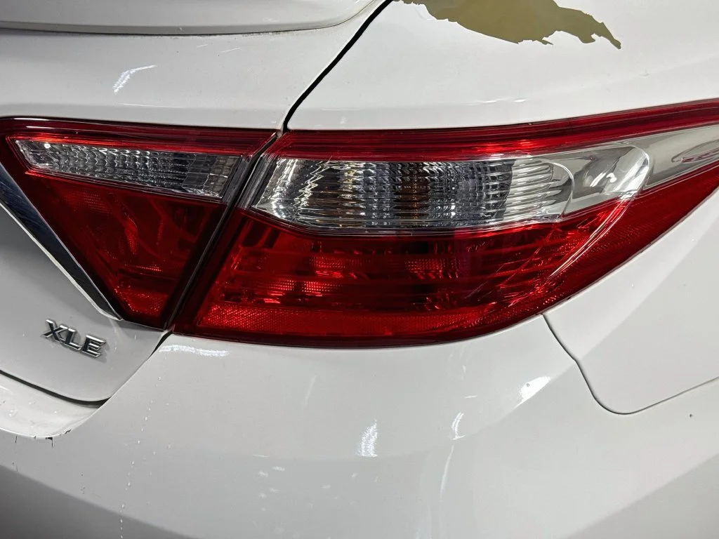 Used 2015 White Toyota XLE image 31