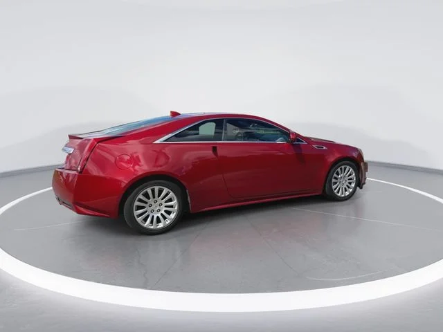 Used 2011 Red Cadillac Performance image 12