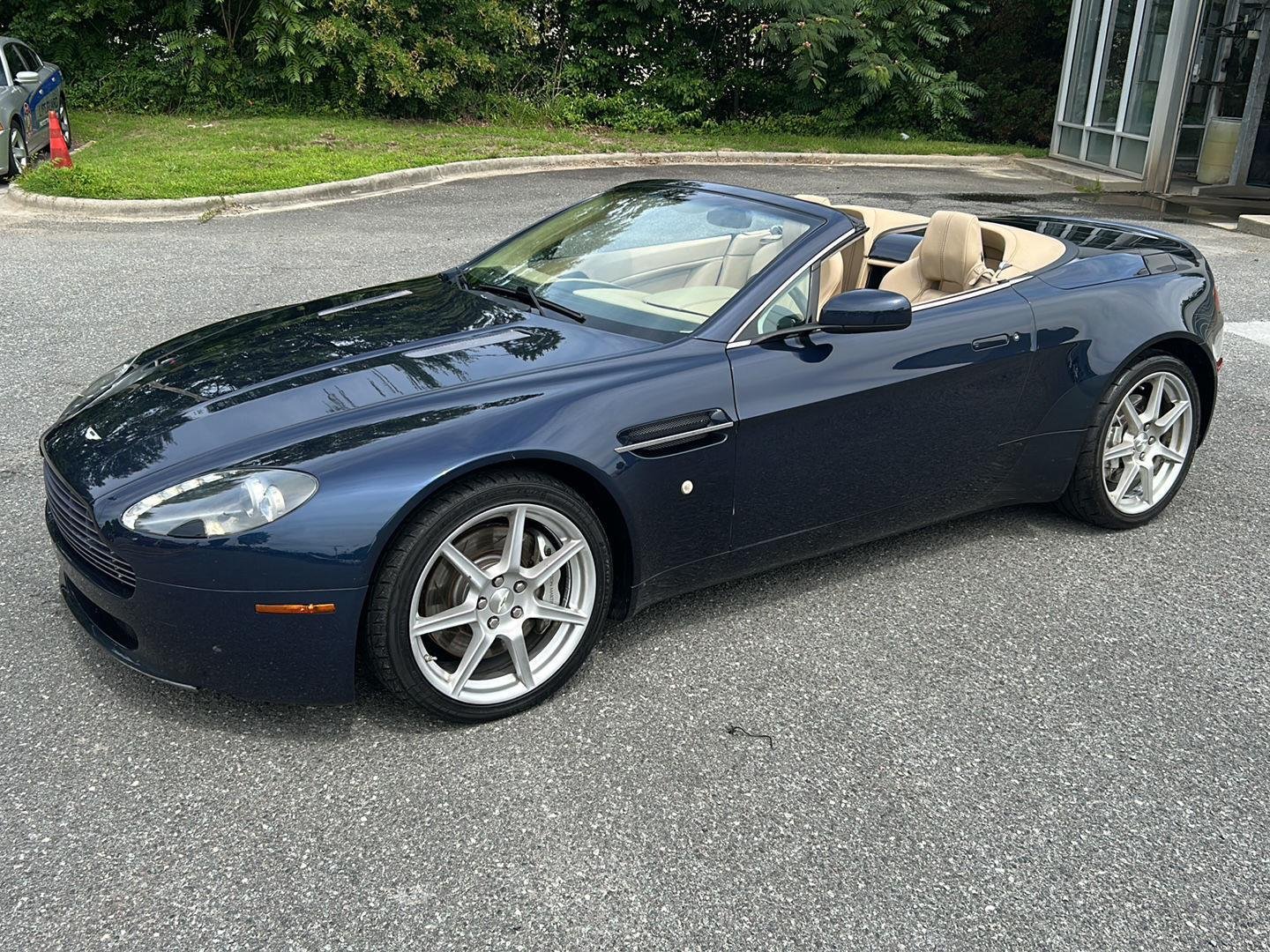 Used 2008 Midnight Blue Aston Martin  image 14