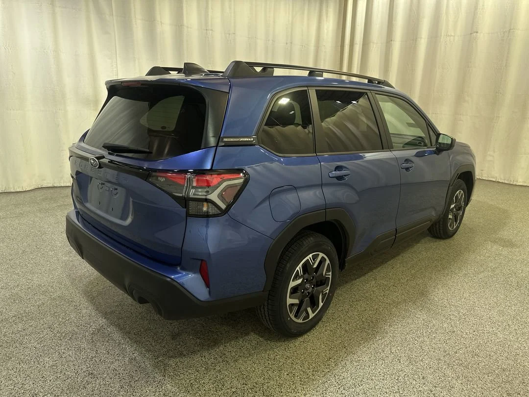 New 2026 Daybreak Blue Pearl Subaru Premium image 8