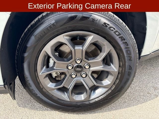Used 2022 Green Ford XLT image 10