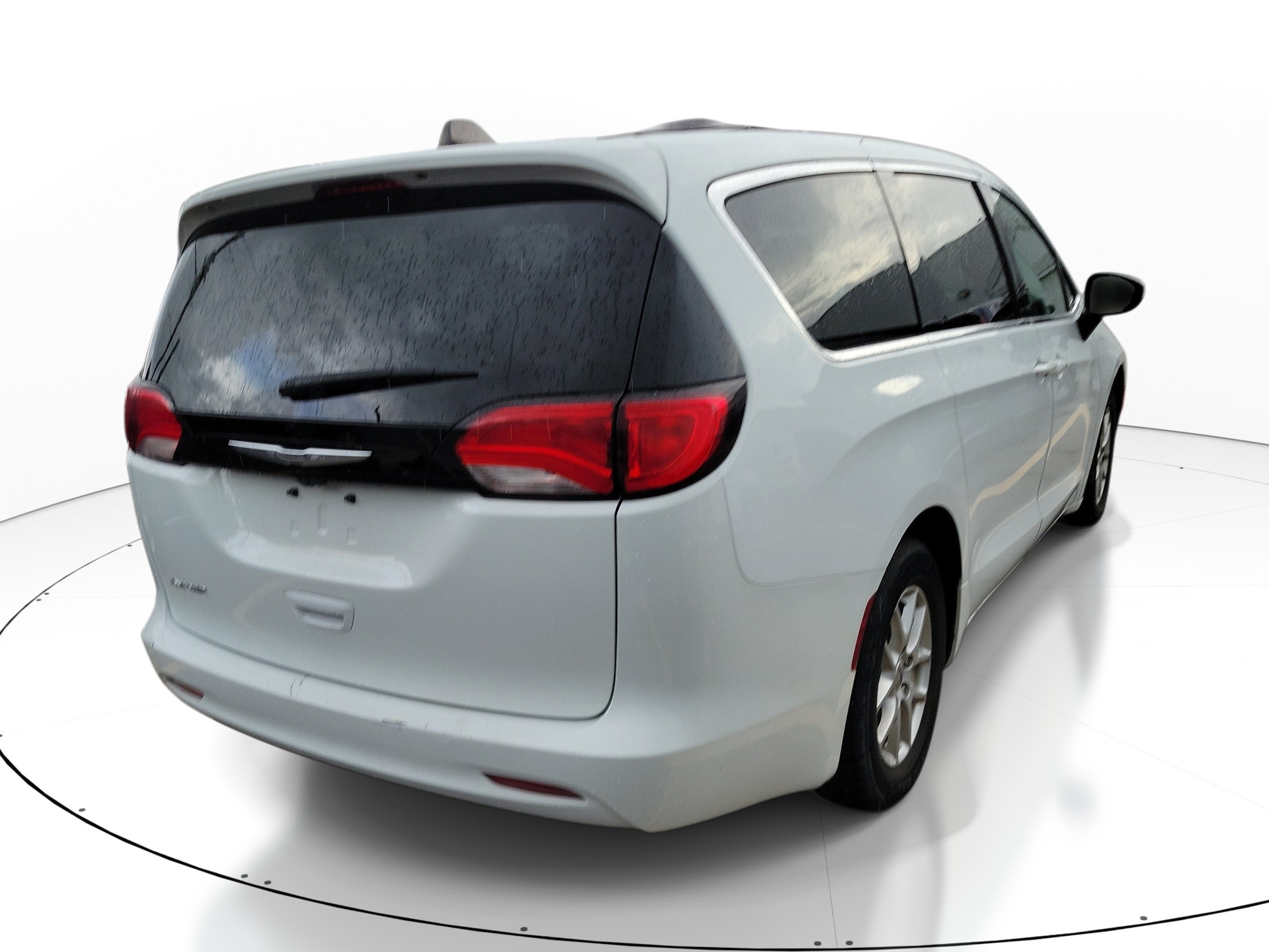 Used 2023 Bright White Clearcoat Chrysler LX image 8
