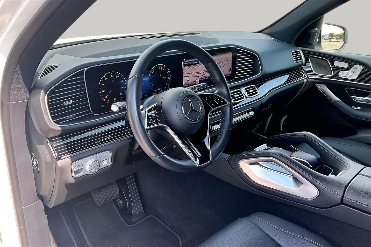 Used 2025 Polar White Mercedes-Benz GLE 450e image 17