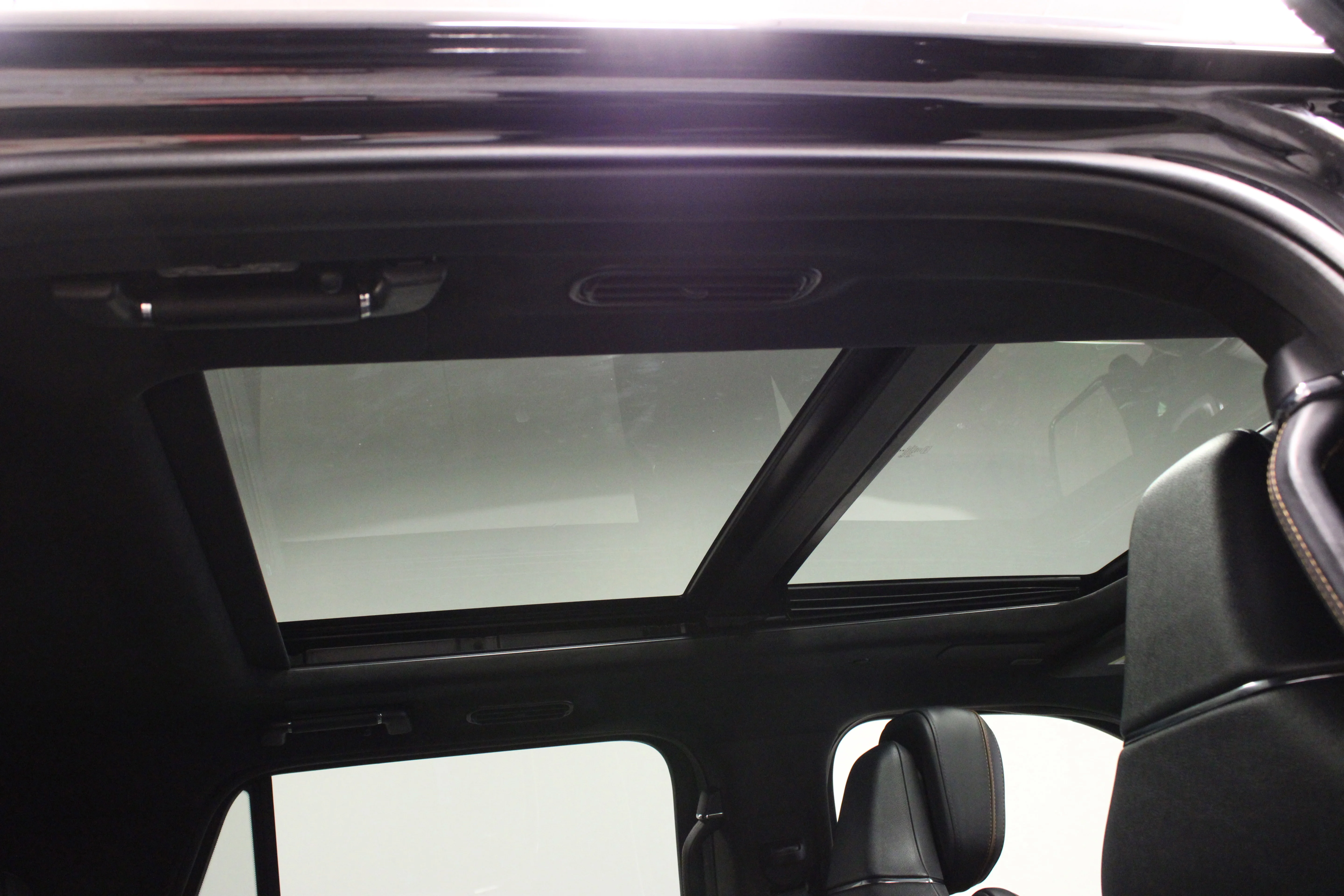 Used 2023 Infinite Black Metallic Clearcoat Lincoln Black Label image 10