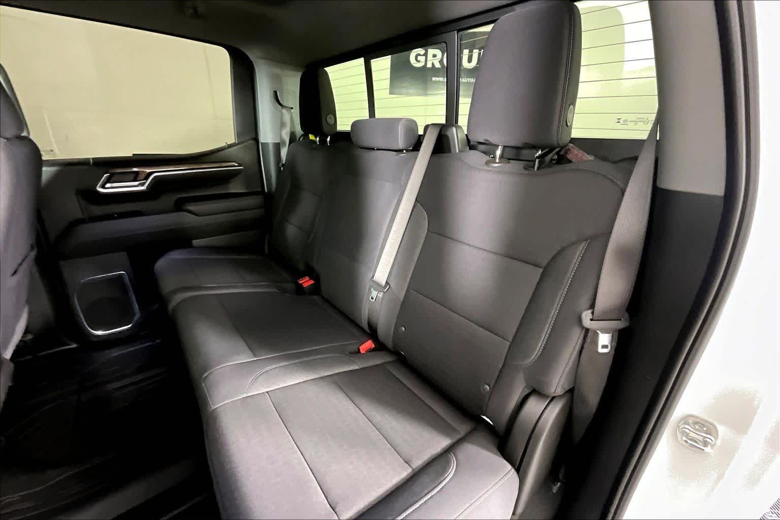 2025 Chevrolet Silverado 1500 LT - Photo 19