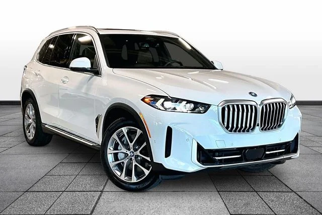 2025 BMW X5 xDrive50e's photo