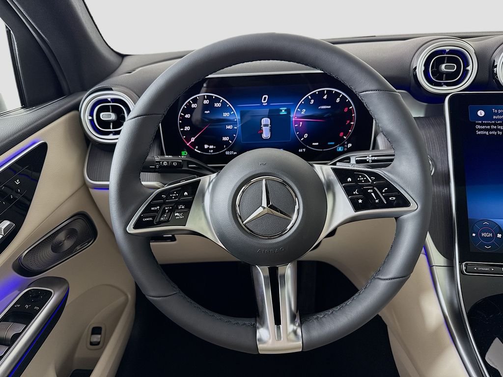 New 2026 Polar White Mercedes-Benz GLC 300 image 11