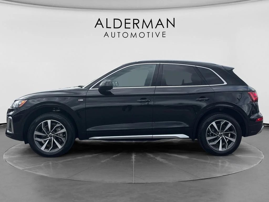 Used 2023 Black Audi 45 S line Premium image 2
