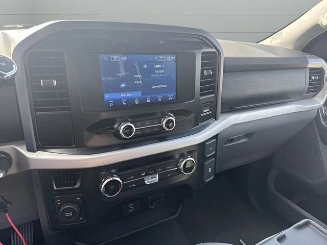 Used 2023 Black Ford XLT image 14