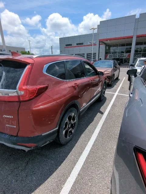 Used 2019 Red Honda Touring image 3