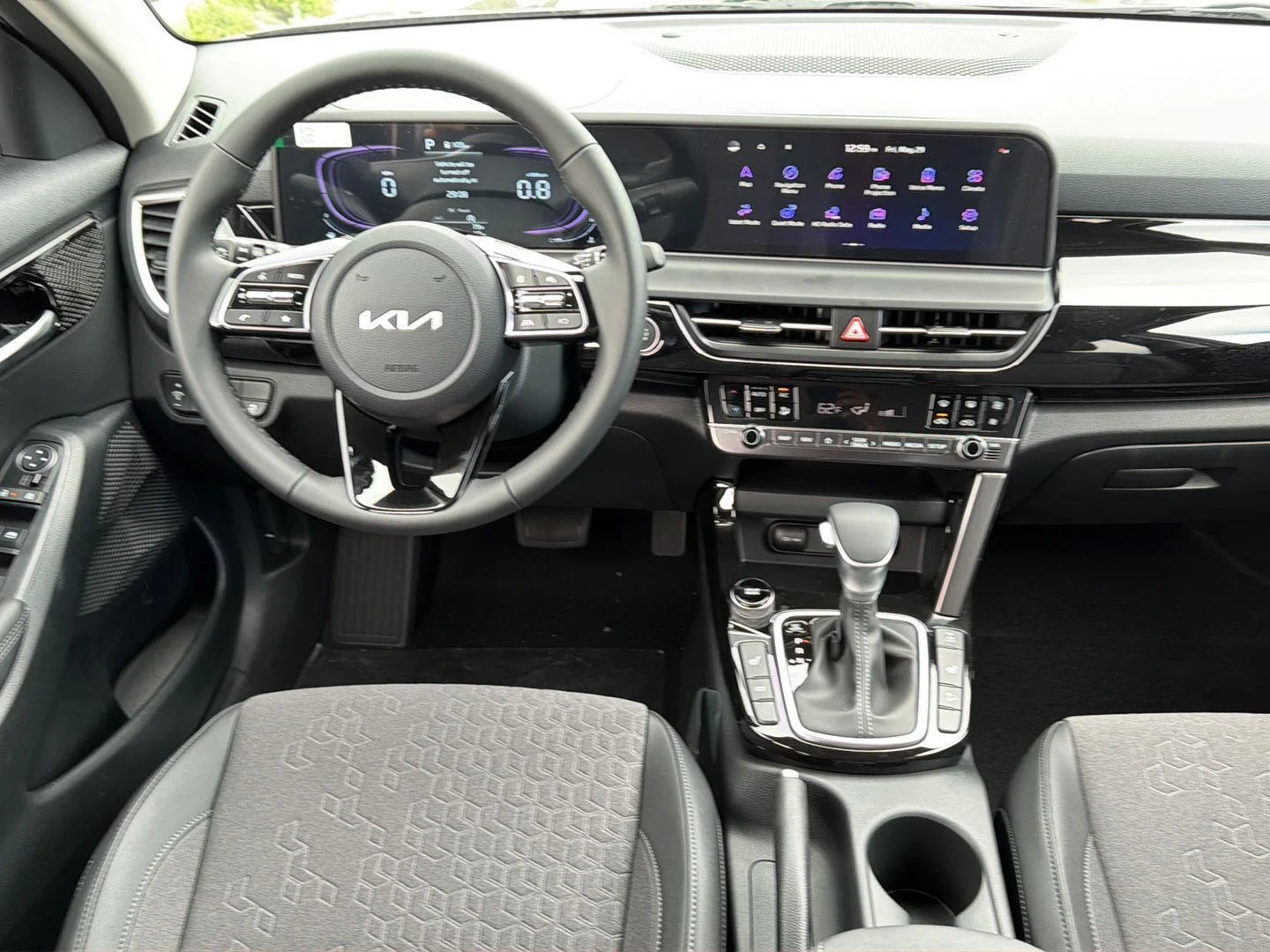 New 2026 Gravity Gray Kia S image 10