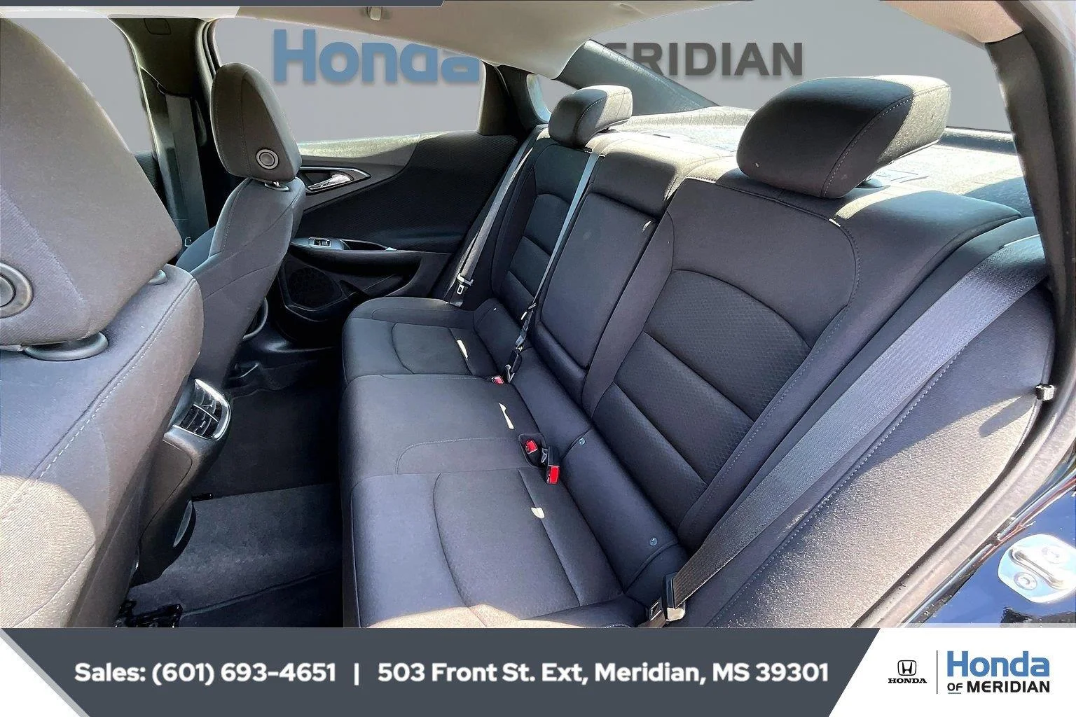 Used 2025 Mosaic Black Metallic Chevrolet LT image 19