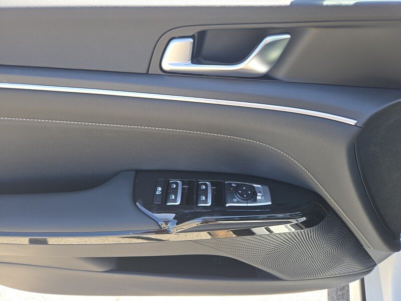 New 2026 Snow White Pearl Kia GT-Line FWD image 10