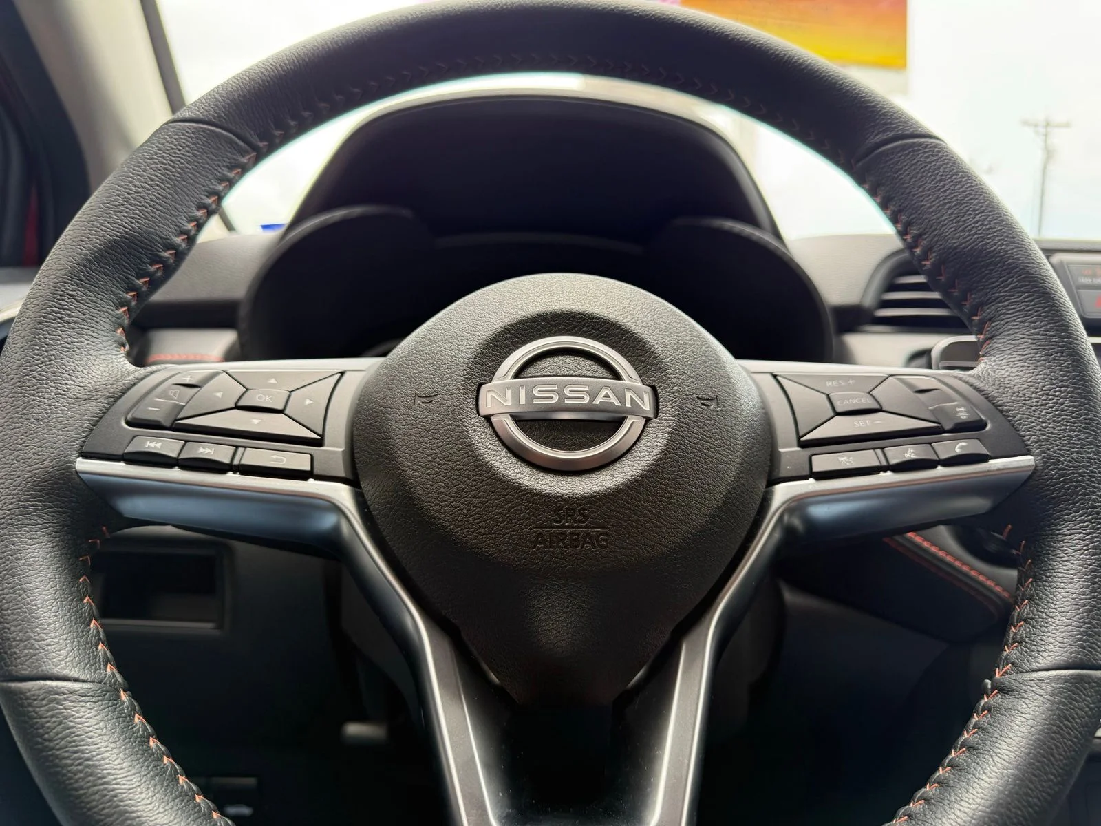 Used 2025 Red Nissan 1.6 SR image 6