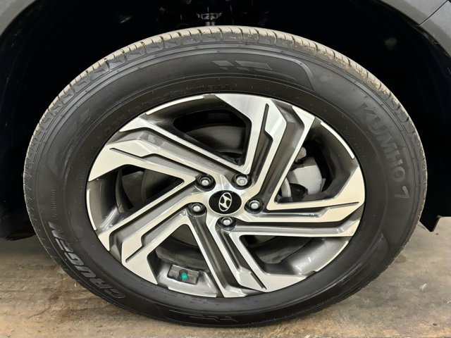 Certified Used 2023 Black Hyundai SEL image 9