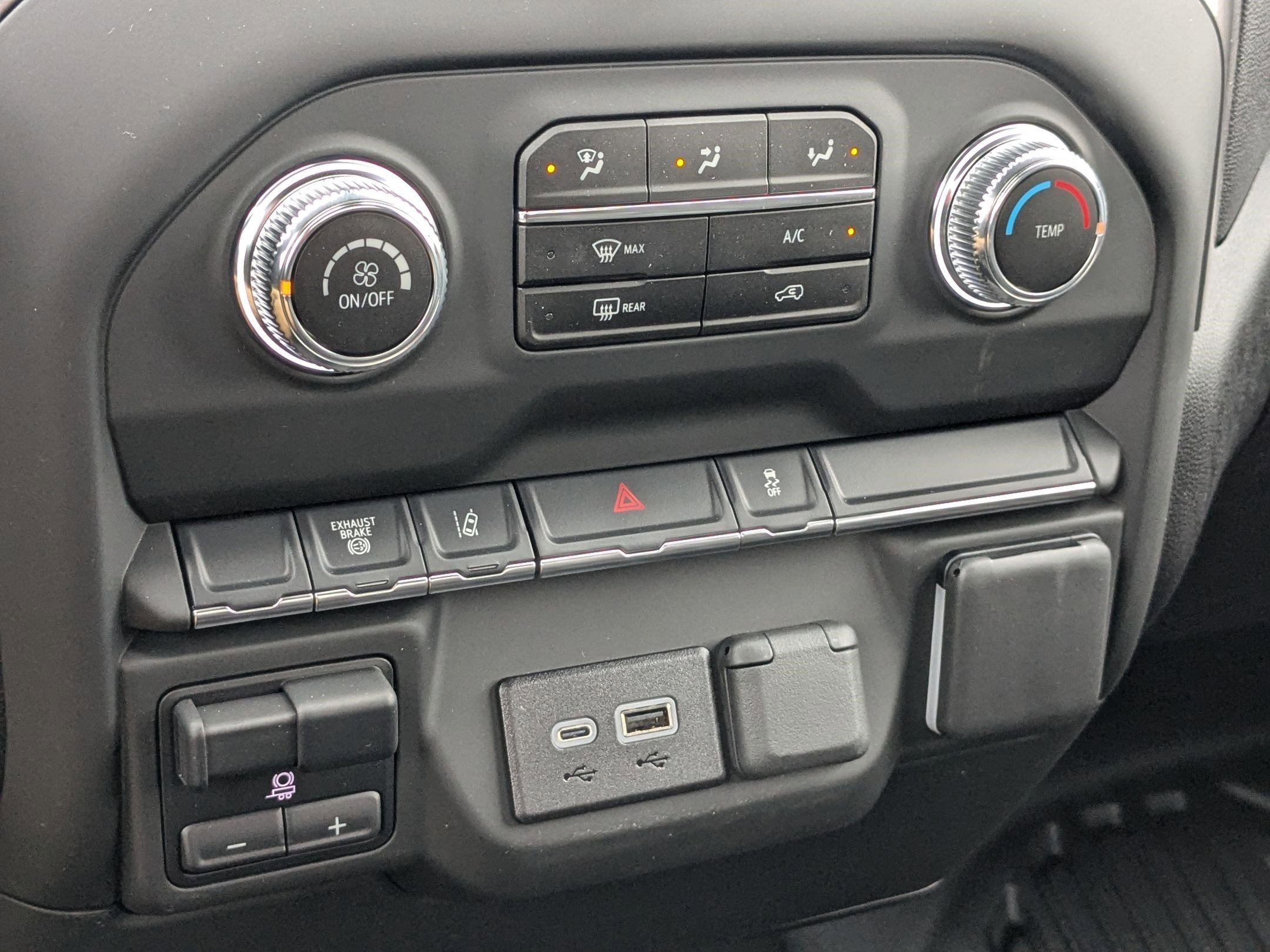 2025 GMC Sierra 2500HD Pro - Photo 14