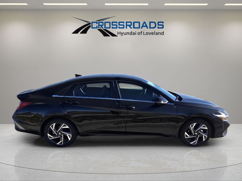 Used 2026 Abyss Black Hyundai Limited image 7