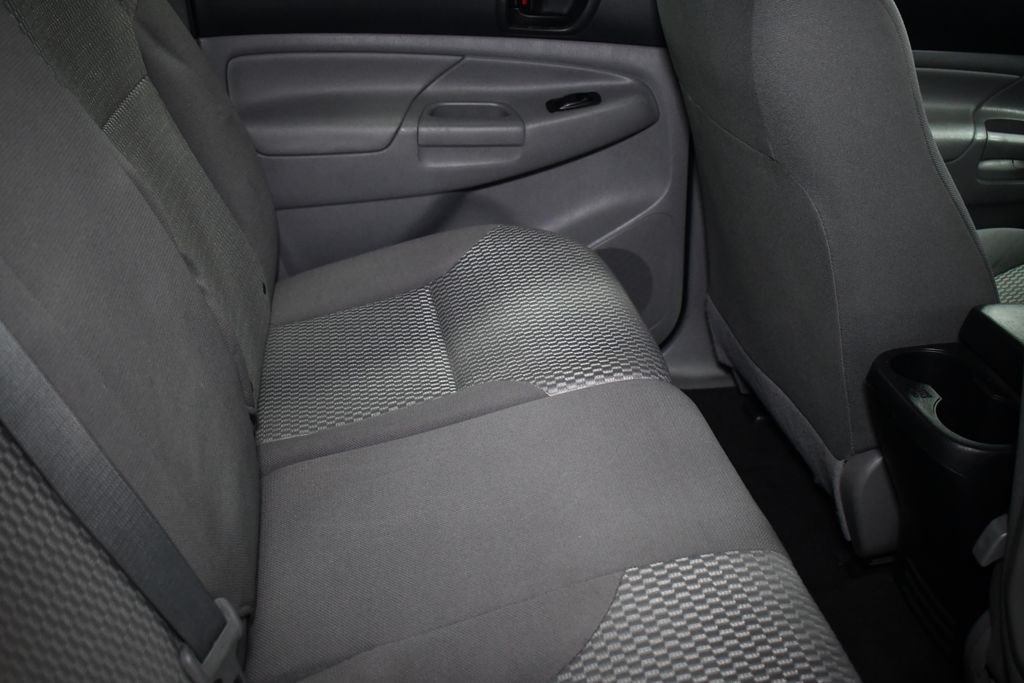 Used 2015 Super White Toyota Base image 27