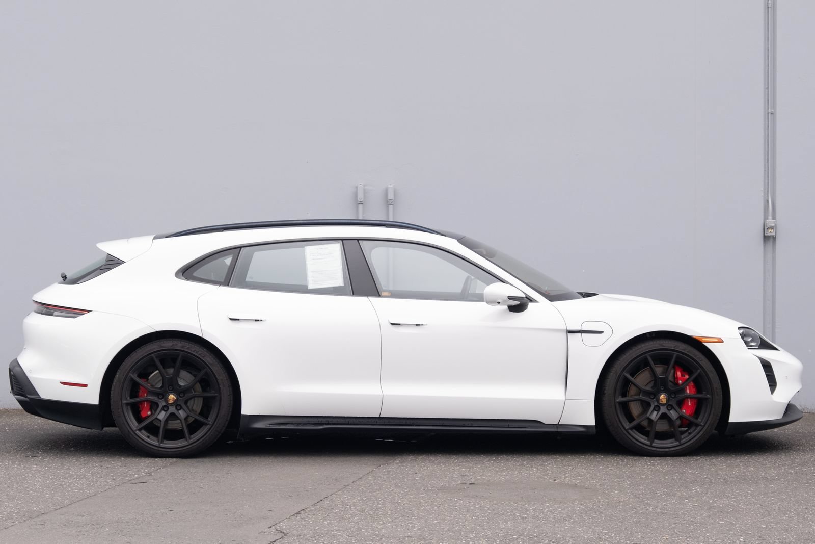 2024 Porsche Taycan GTS - Photo 33