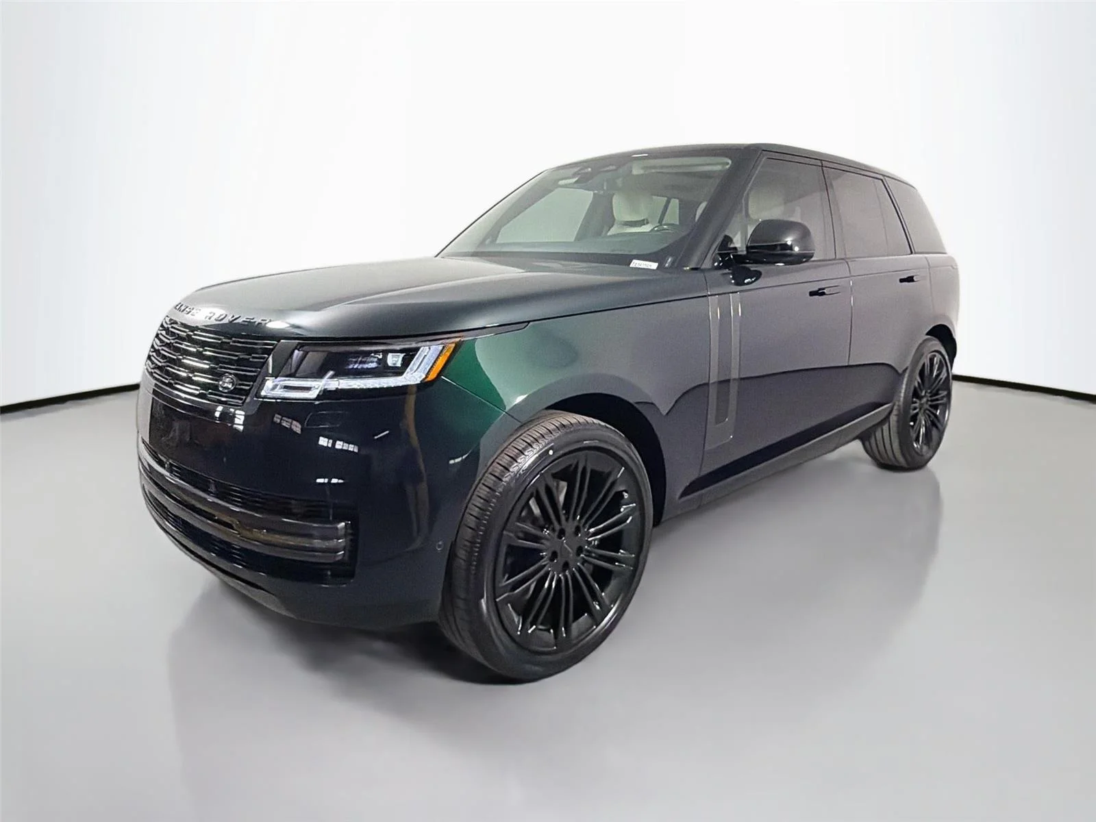2026 Land Rover Range Rover 3.0 SE SWB's photo