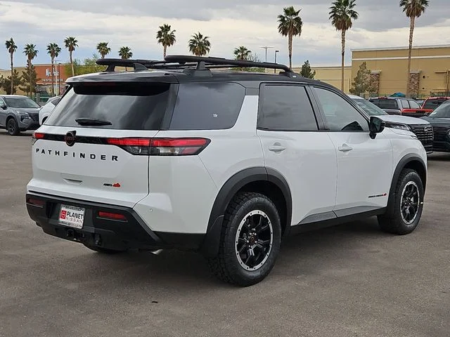 New 2026 Everest White Pearl TriCoat / Super Black Two-tone Nissan Rock Creek® image 3