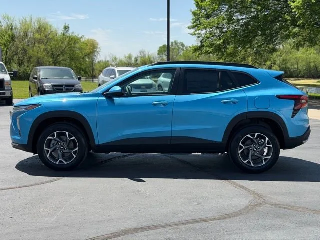 New 2026 Marina Blue Metallic Chevrolet LT image 3