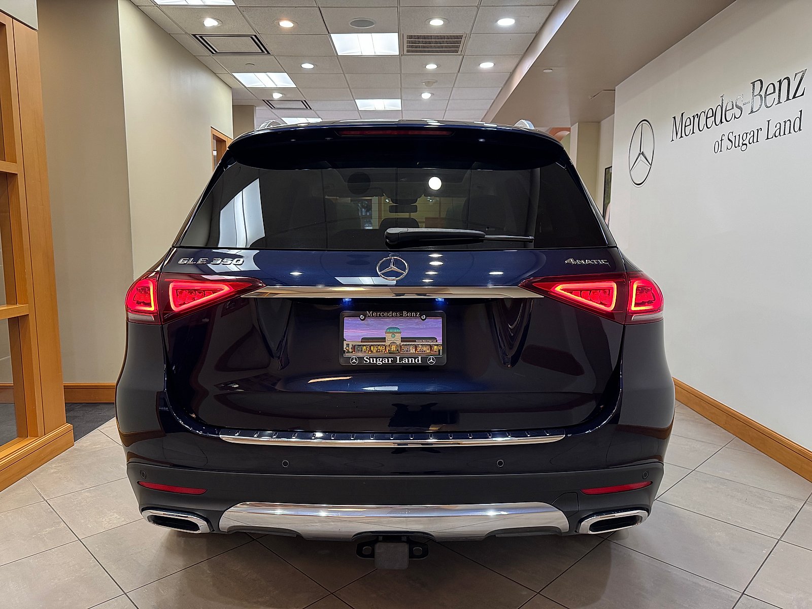 Certified Used 2022 Lunar Blue Metallic Mercedes-Benz 4MATIC® image 4