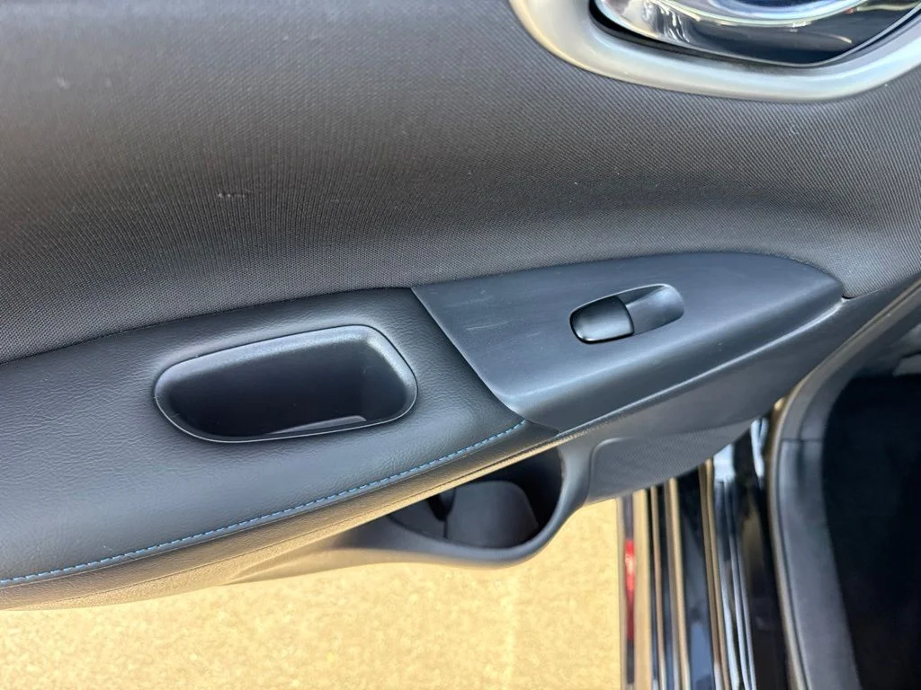 Used 2017 Black Nissan SR image 8
