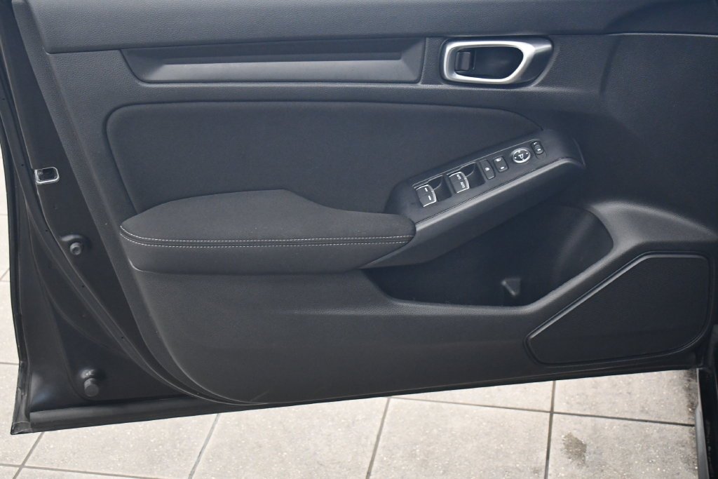 2024 Honda Civic Hatchback LX - Photo 15