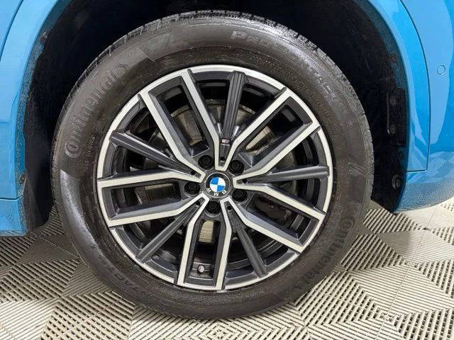 Used 2023 Blue Bay Lagoon Metallic BMW xDrive28i image 21