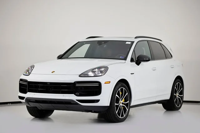 2023 Porsche Cayenne E-Hybrid Turbo S