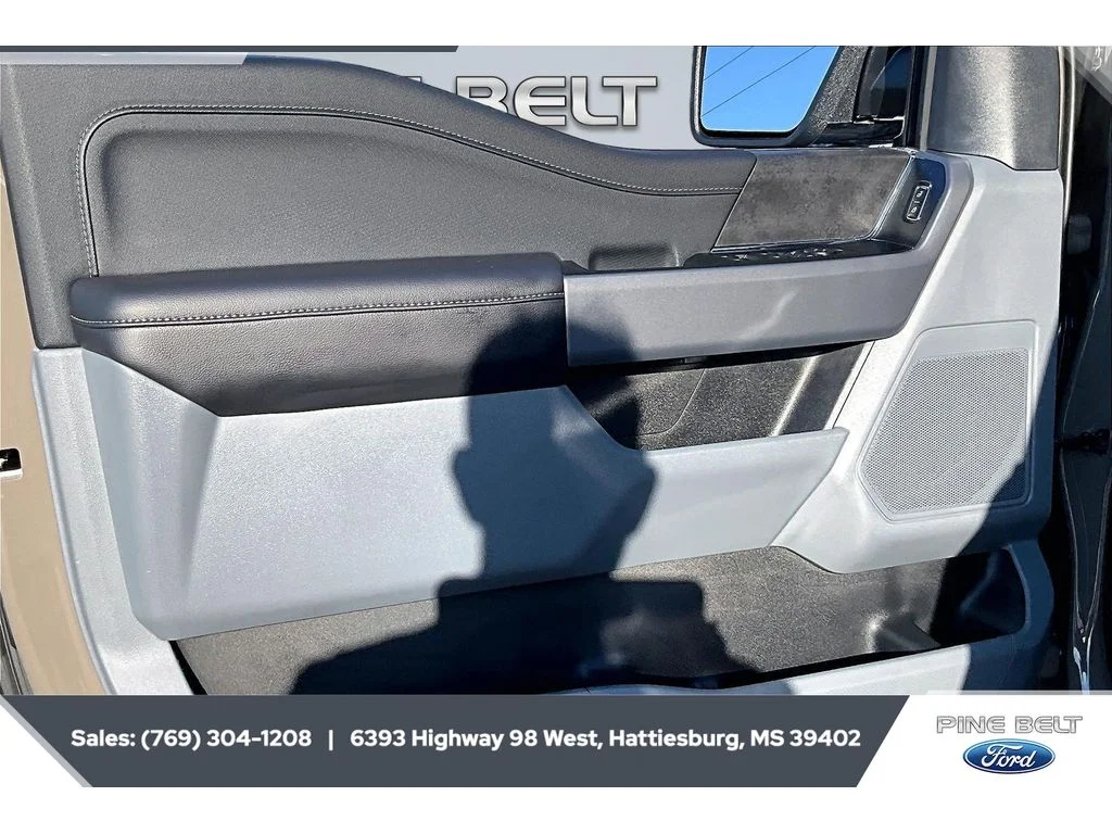 New 2026 Marsh Gray Ford XLT image 18