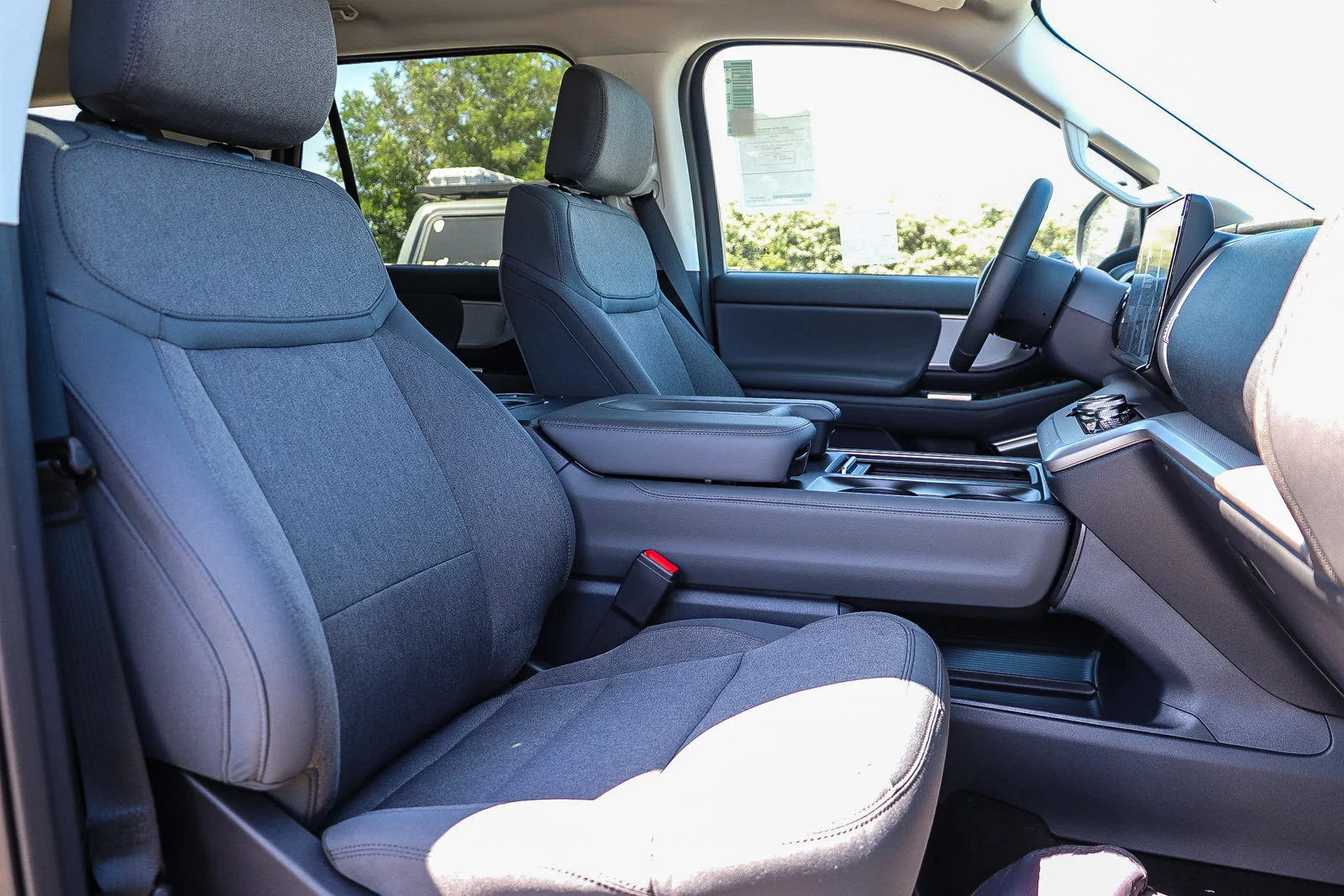 New 2027 Dark Matter Gray Metallic Ford MAX Active image 19