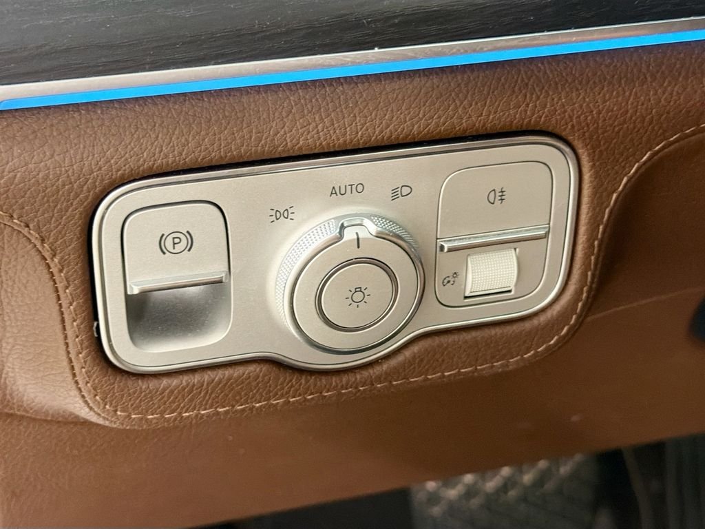 Certified Used 2024 White Mercedes-Benz GLE 350 image 11