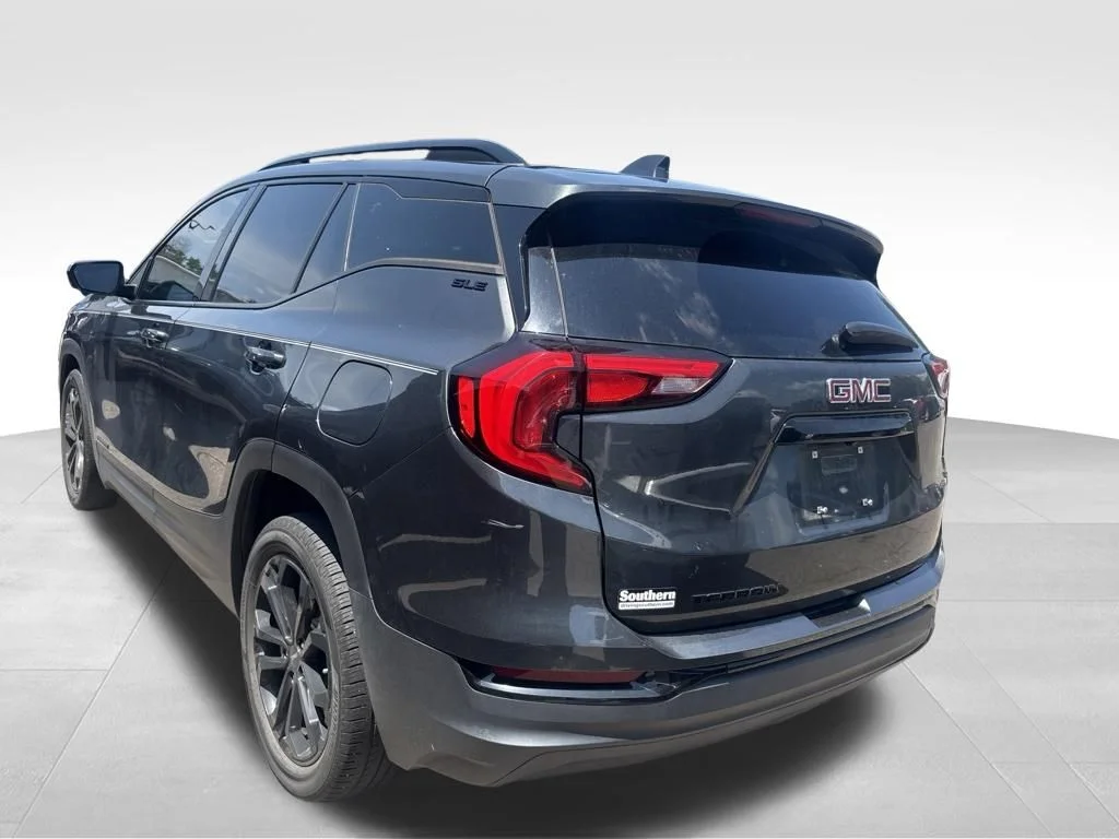 Used 2021 Gray GMC SLE image 9