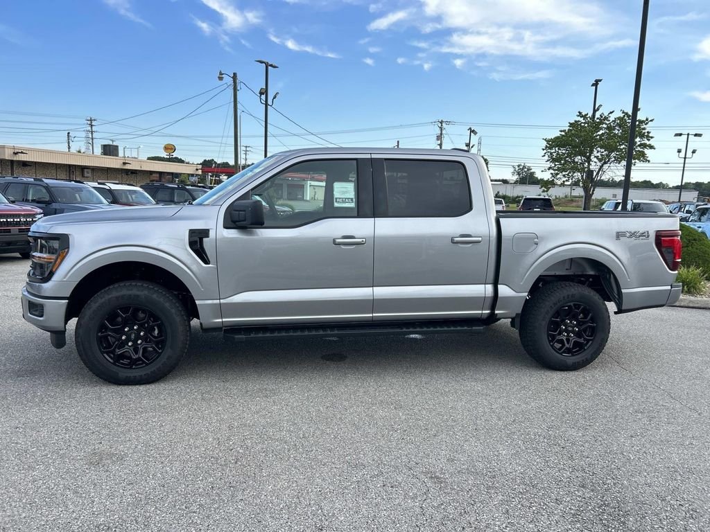 New 2026 Silver Metallic Ford 4X4 CREWCAB XLT image 7