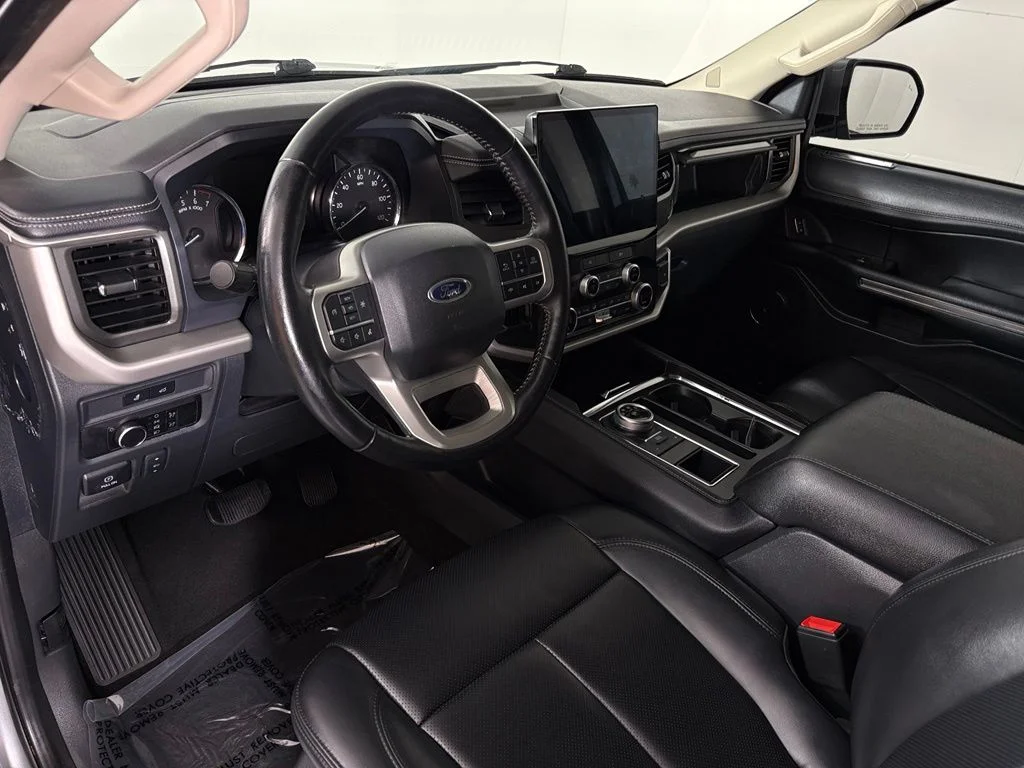 Used 2024 Silver Ford XLT image 20