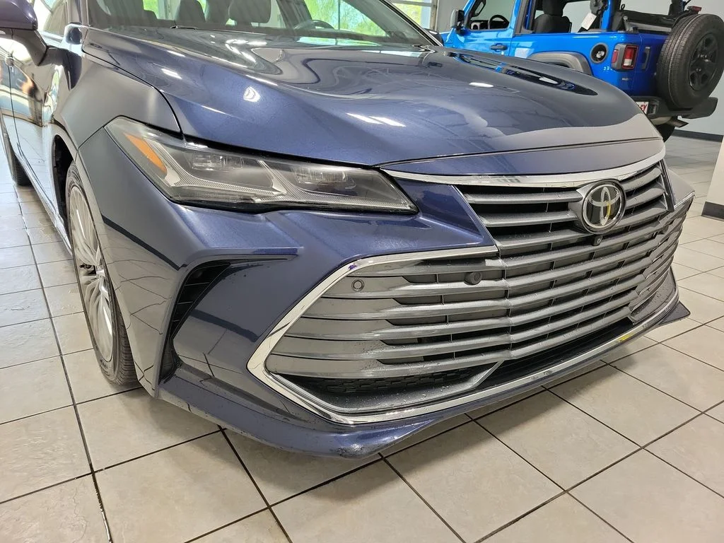 Certified Used 2019 Beige Toyota Limited image 24