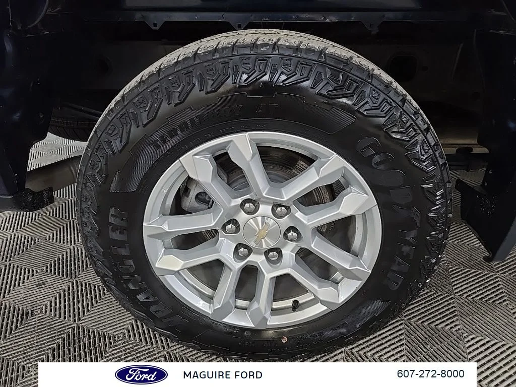 Used 2023 Blue Chevrolet LT image 16