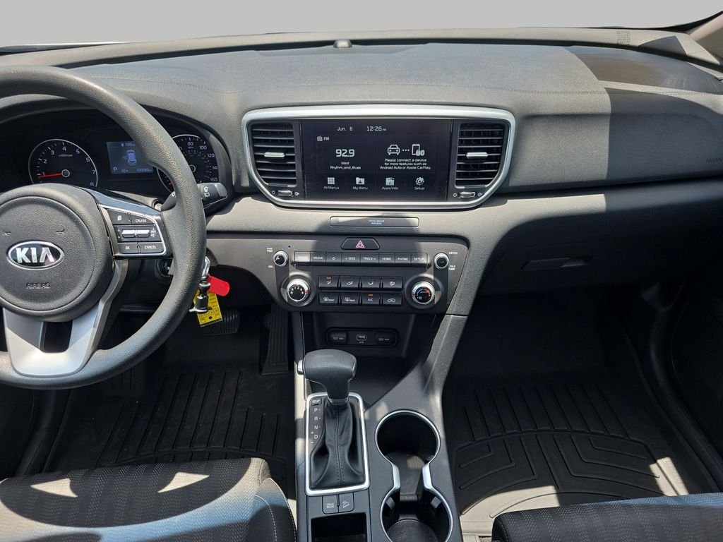 Used 2022 Sparkling Silver Kia LX image 15