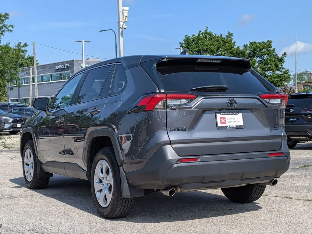 Used 2025 Gray Toyota LE image 5