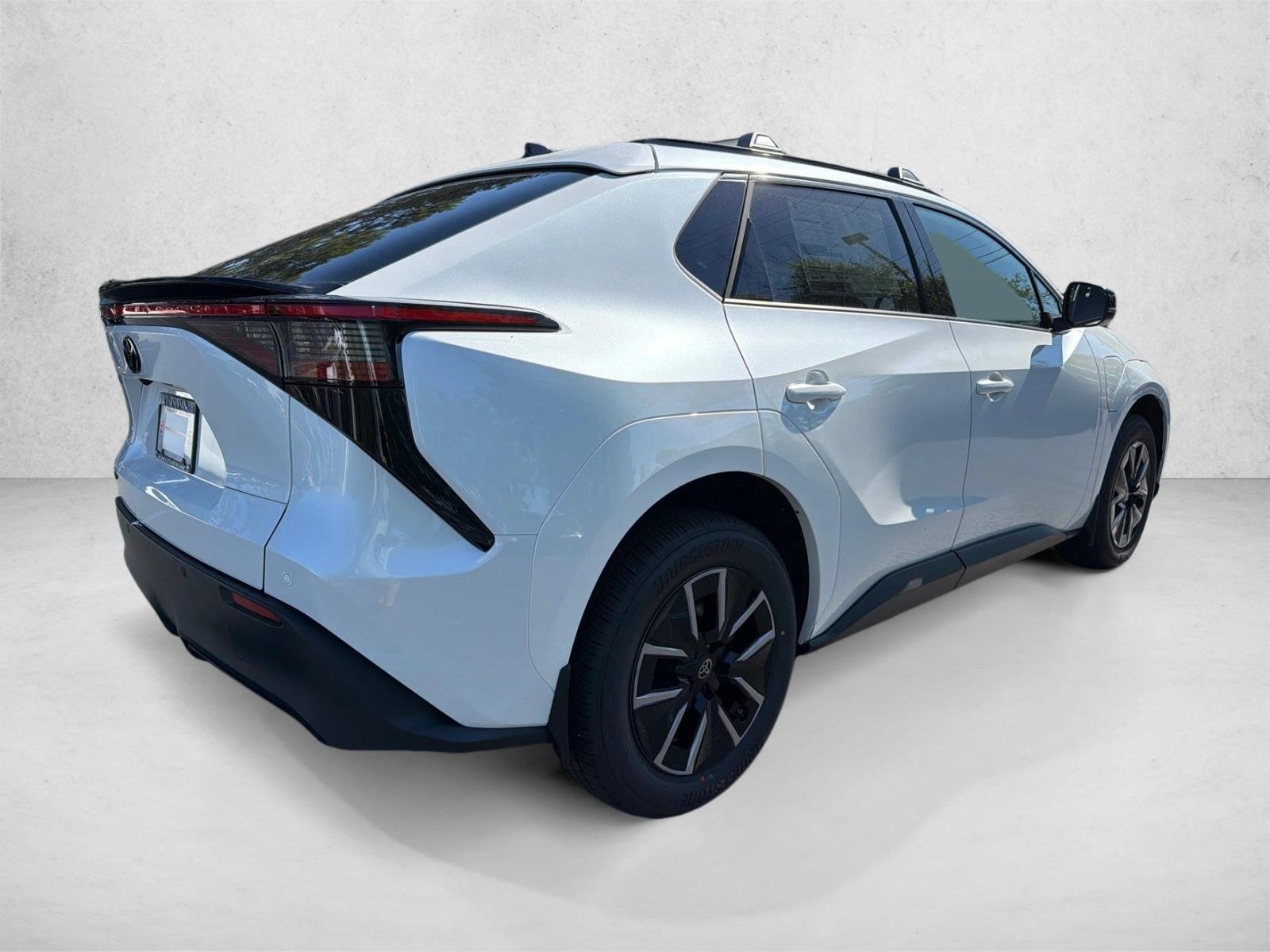 New 2026 Wind Chill Pearl Toyota XLE image 3