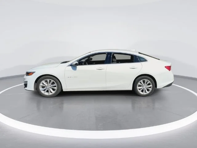 Used 2024 White Chevrolet LT image 2