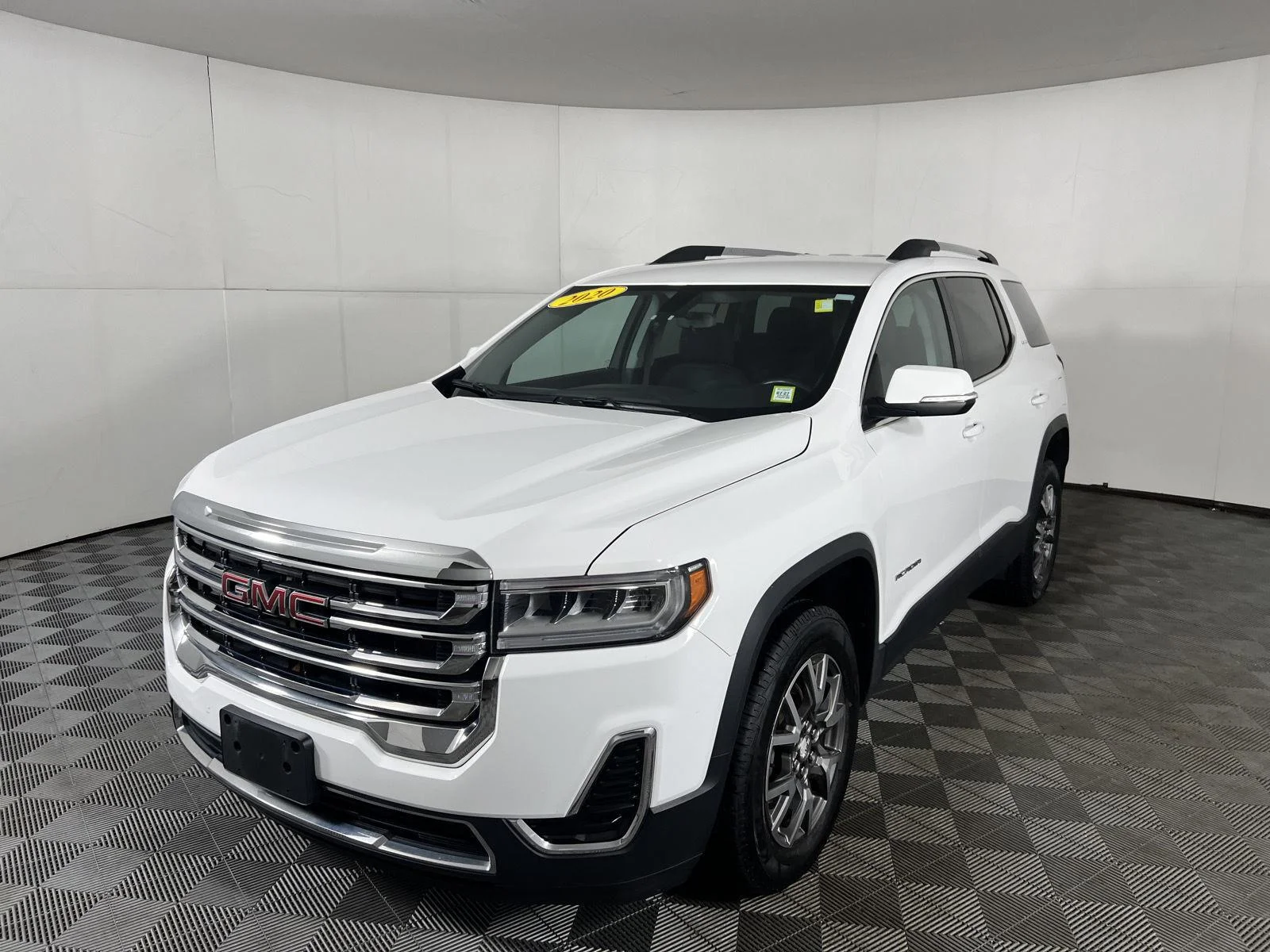 Used 2020 SUMMIT WHITE GMC SLE image 10