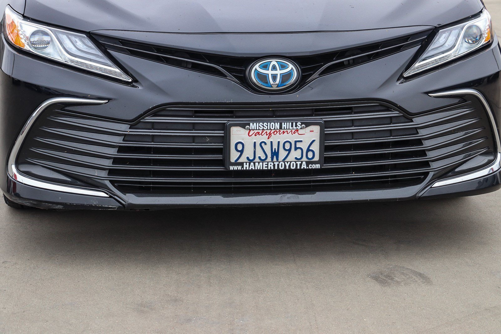 Used 2024 Midnight Black Metallic Toyota Hybrid XLE image 10
