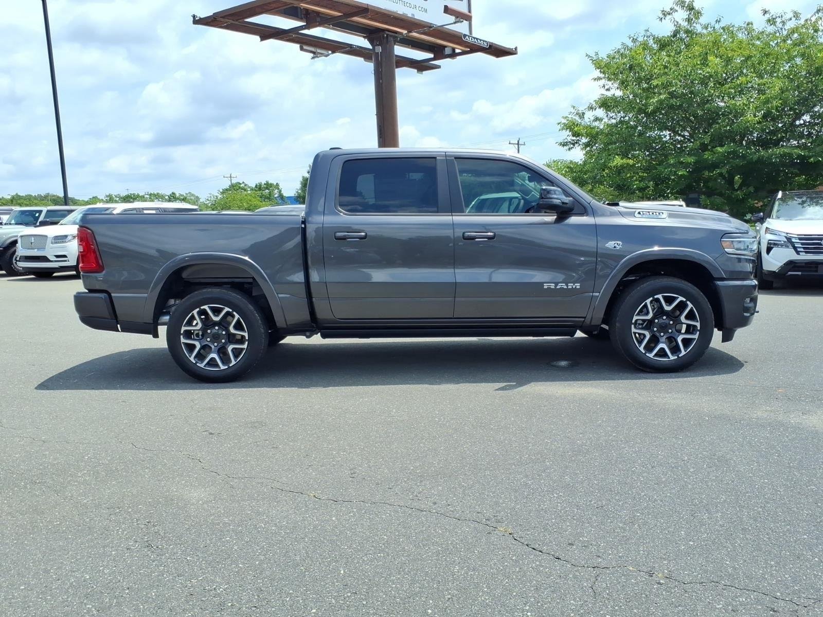 New 2026 Granite Crystal Metallic Clear-Coat Exterior Paint RAM Laramie image 12